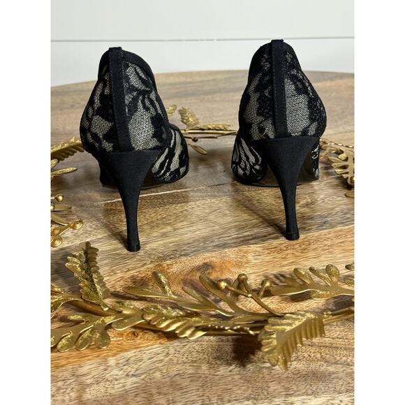 Stuart Weitzman Black Lace Peep-Toe Heels - Size 6.5 - Picture 10 of 12